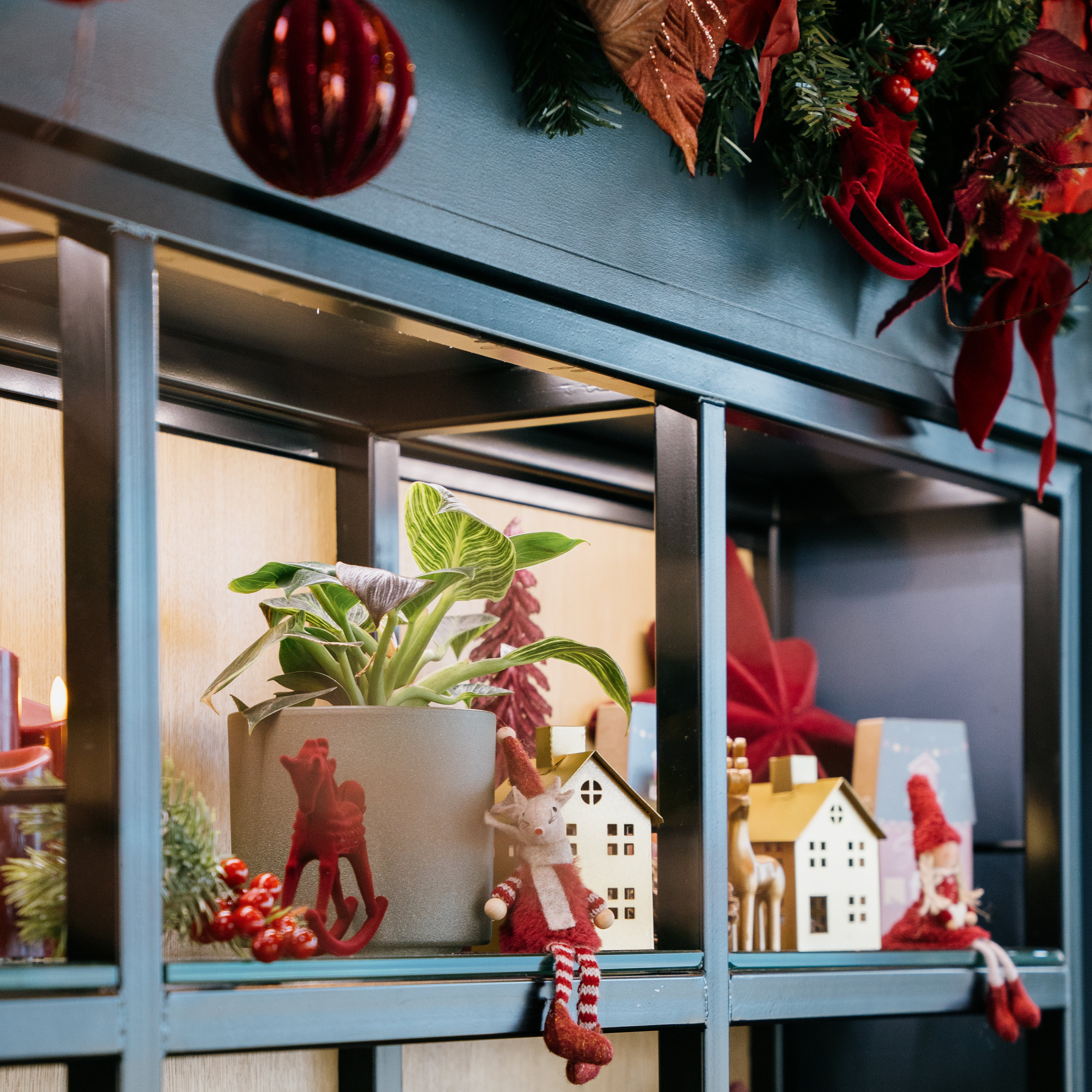 Festive Decorations at Cafe Calton Edinbiugh